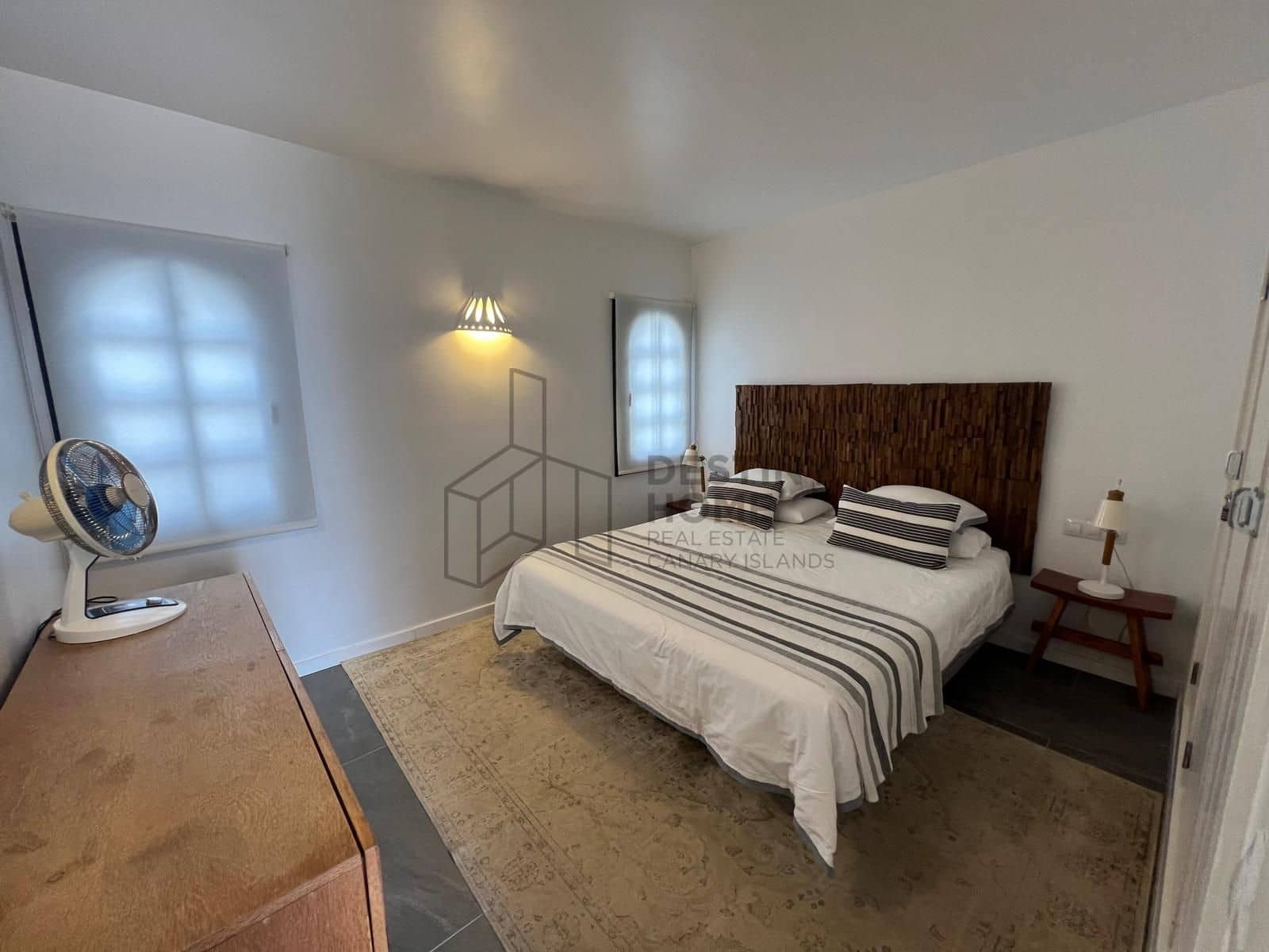 2 soveværelse Semi-Rækkehus til salg i Corralejo med swimmingpool - € 565.000 (Ref: 9228301)