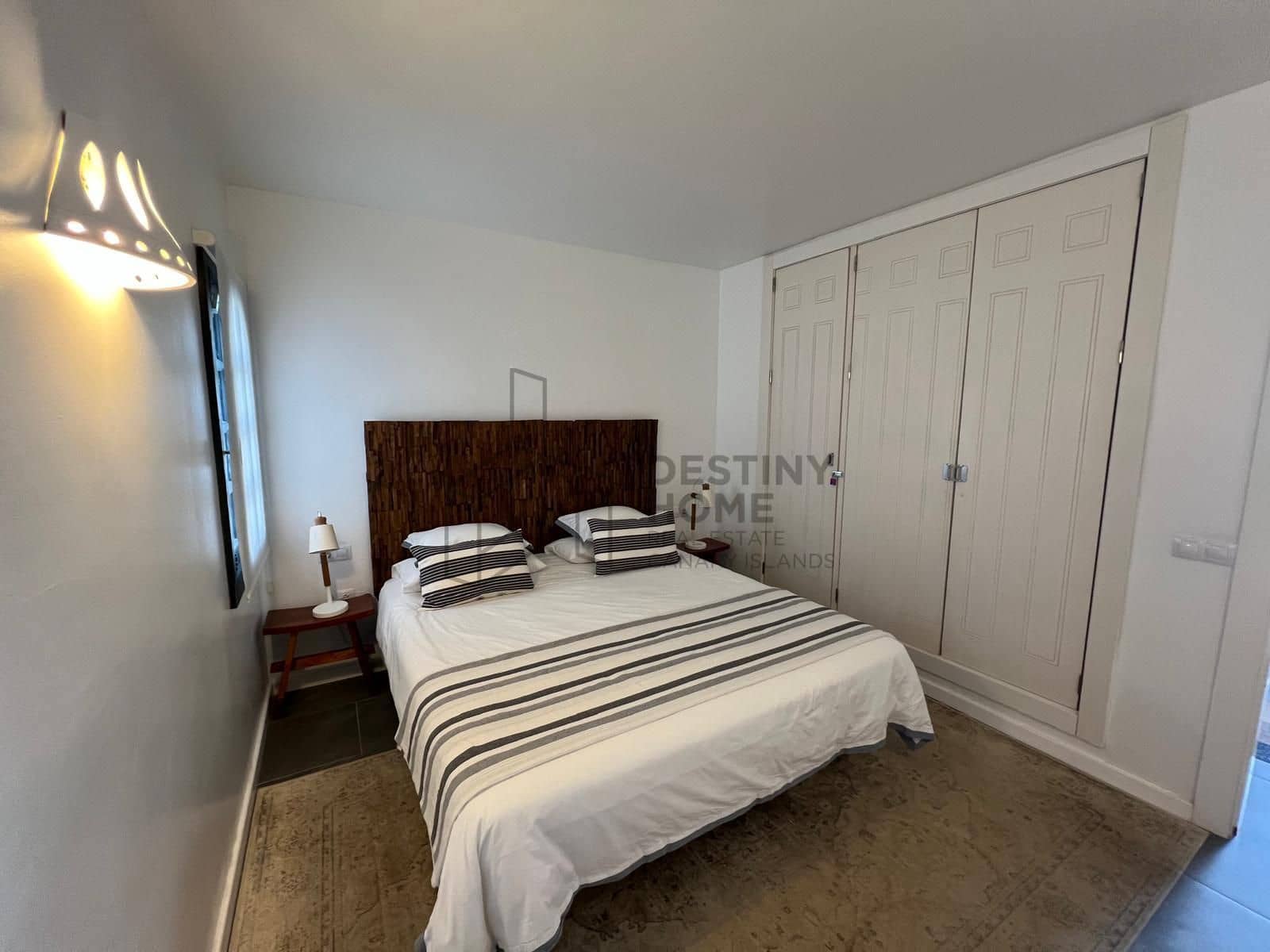 2 soveværelse Semi-Rækkehus til salg i Corralejo med swimmingpool - € 565.000 (Ref: 9228301)