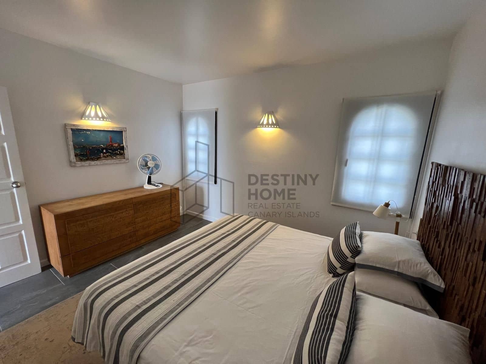 2 soveværelse Semi-Rækkehus til salg i Corralejo med swimmingpool - € 565.000 (Ref: 9228301)