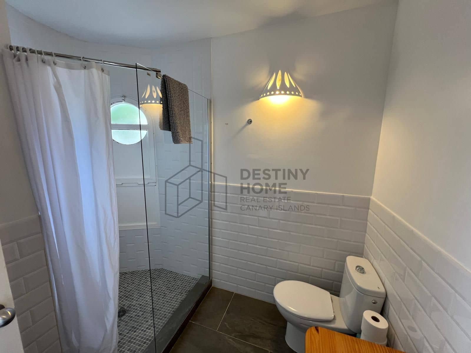 2 soveværelse Semi-Rækkehus til salg i Corralejo med swimmingpool - € 565.000 (Ref: 9228301)