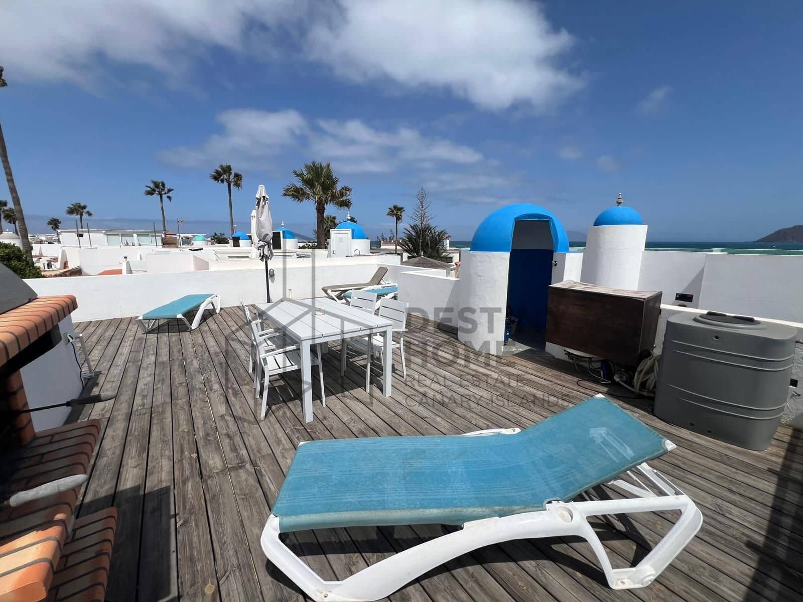 2 soveværelse Semi-Rækkehus til salg i Corralejo med swimmingpool - € 565.000 (Ref: 9228301)