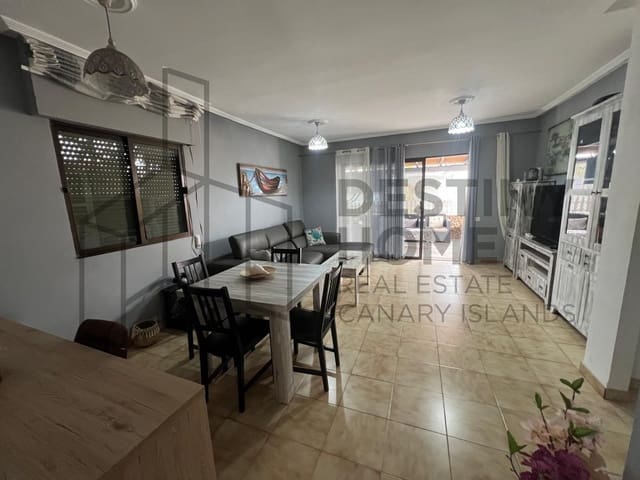 3 quarto Moradia Geminada para venda em Corralejo, La Oliva com garagem - 550 000 € (Ref: 9256805)