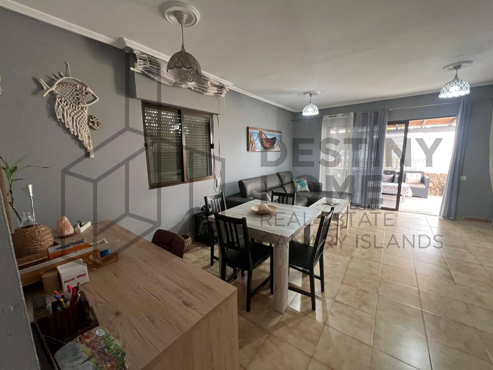3 sovrum Semi-fristående Villa till salu i Corralejo med garage - 550 000 € (Ref: 9256805)