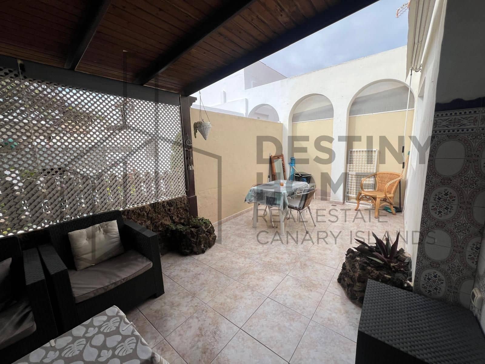 3 sovrum Semi-fristående Villa till salu i Corralejo med garage - 550 000 € (Ref: 9256805)