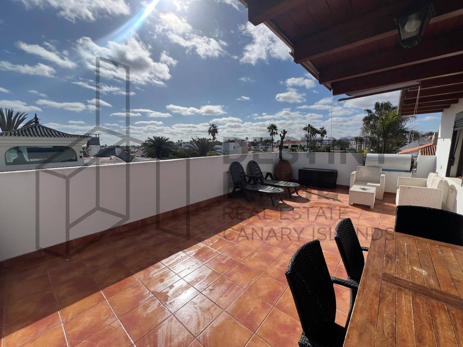 3 sovrum Semi-fristående Villa till salu i Corralejo med garage - 550 000 € (Ref: 9256805)