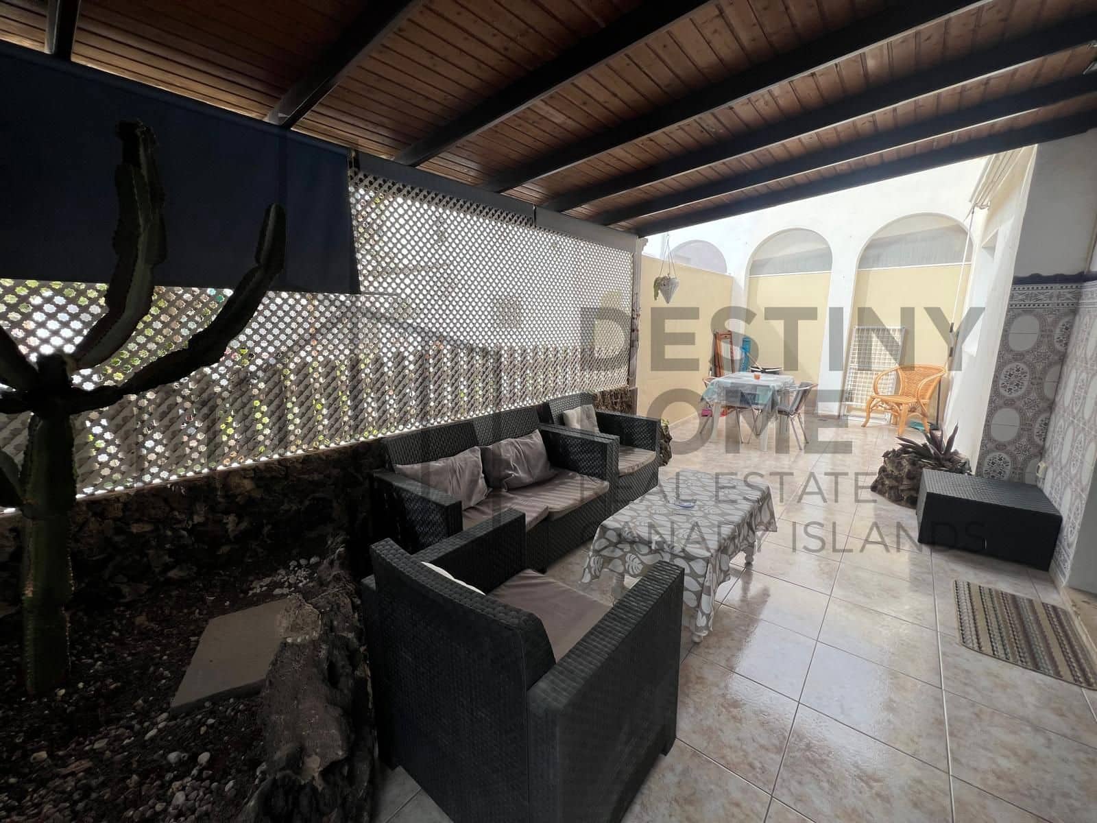 3 sovrum Semi-fristående Villa till salu i Corralejo med garage - 550 000 € (Ref: 9256805)