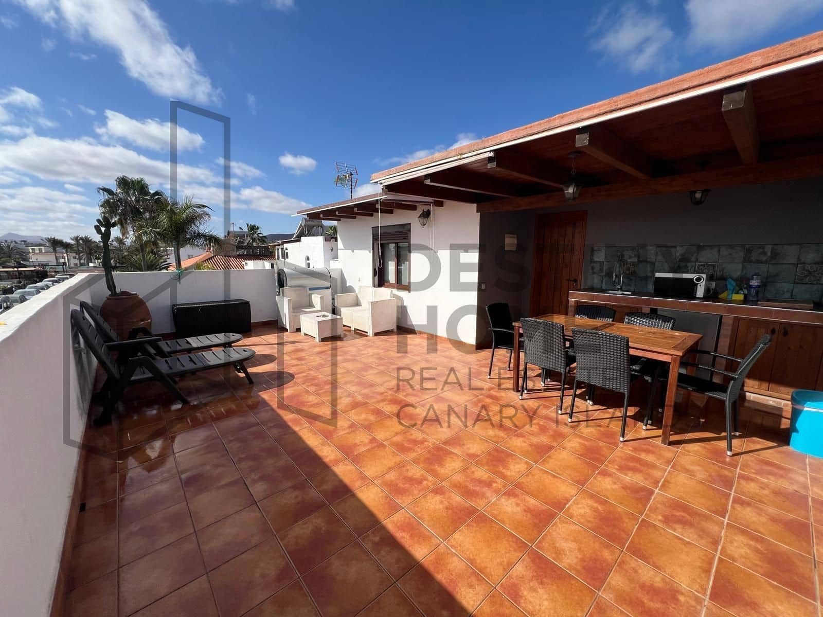 3 sovrum Semi-fristående Villa till salu i Corralejo med garage - 550 000 € (Ref: 9256805)