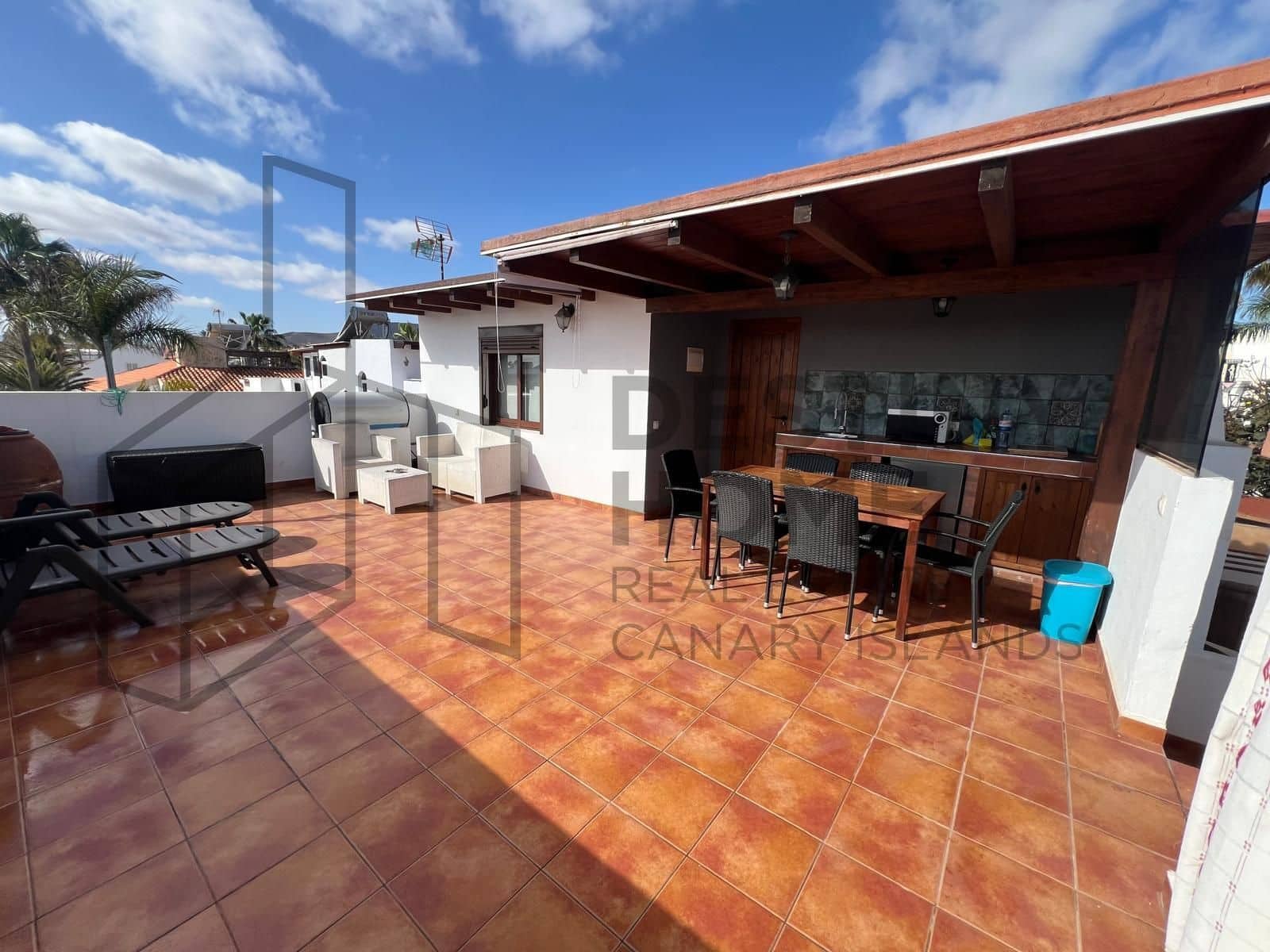 3 sovrum Semi-fristående Villa till salu i Corralejo med garage - 550 000 € (Ref: 9256805)