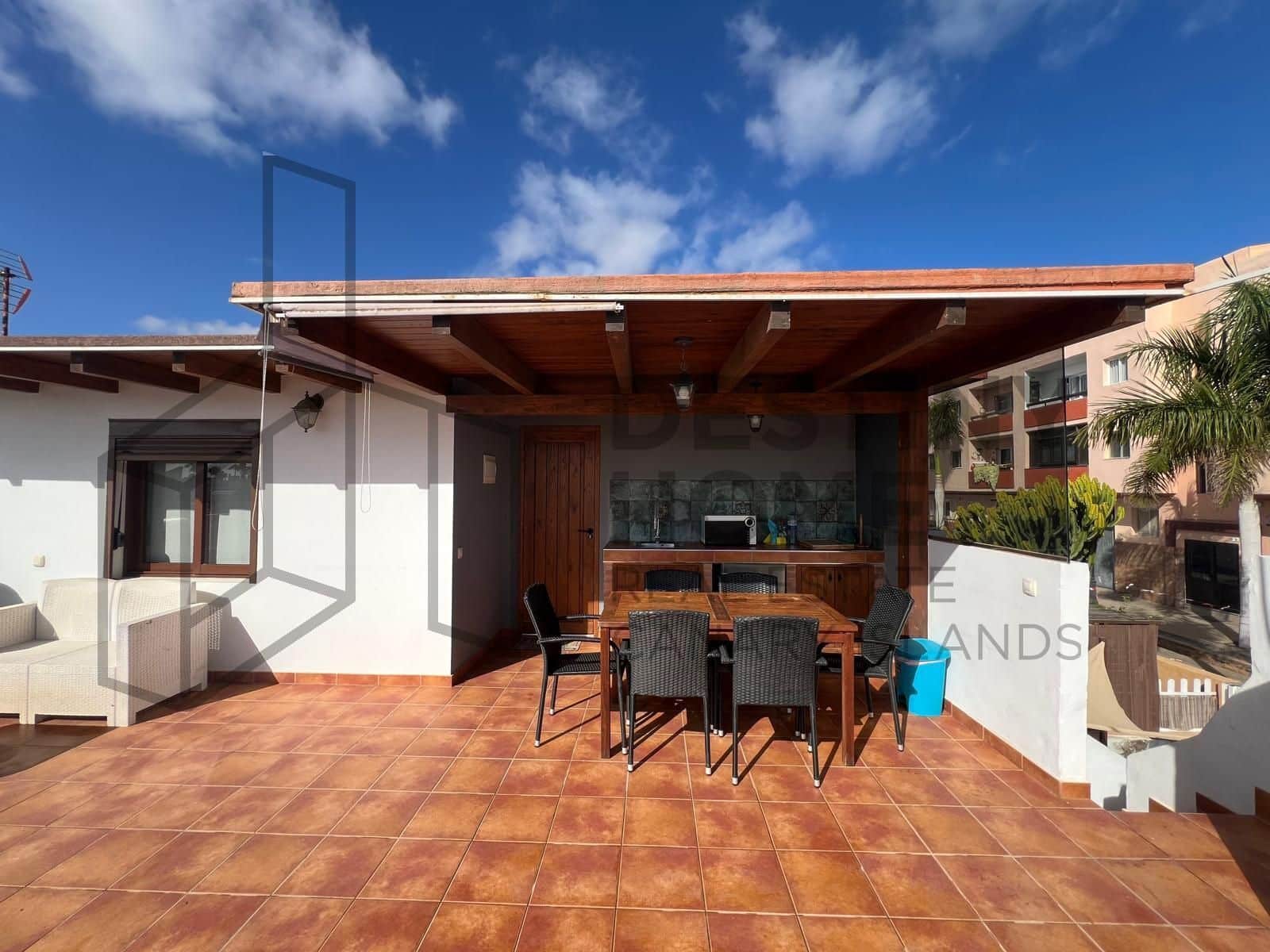 3 sovrum Semi-fristående Villa till salu i Corralejo med garage - 550 000 € (Ref: 9256805)