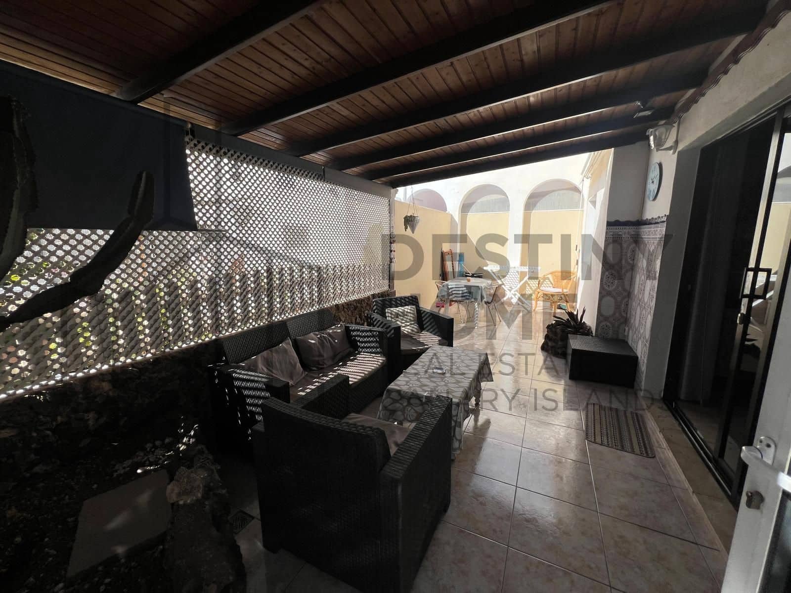 3 sovrum Semi-fristående Villa till salu i Corralejo med garage - 550 000 € (Ref: 9256805)