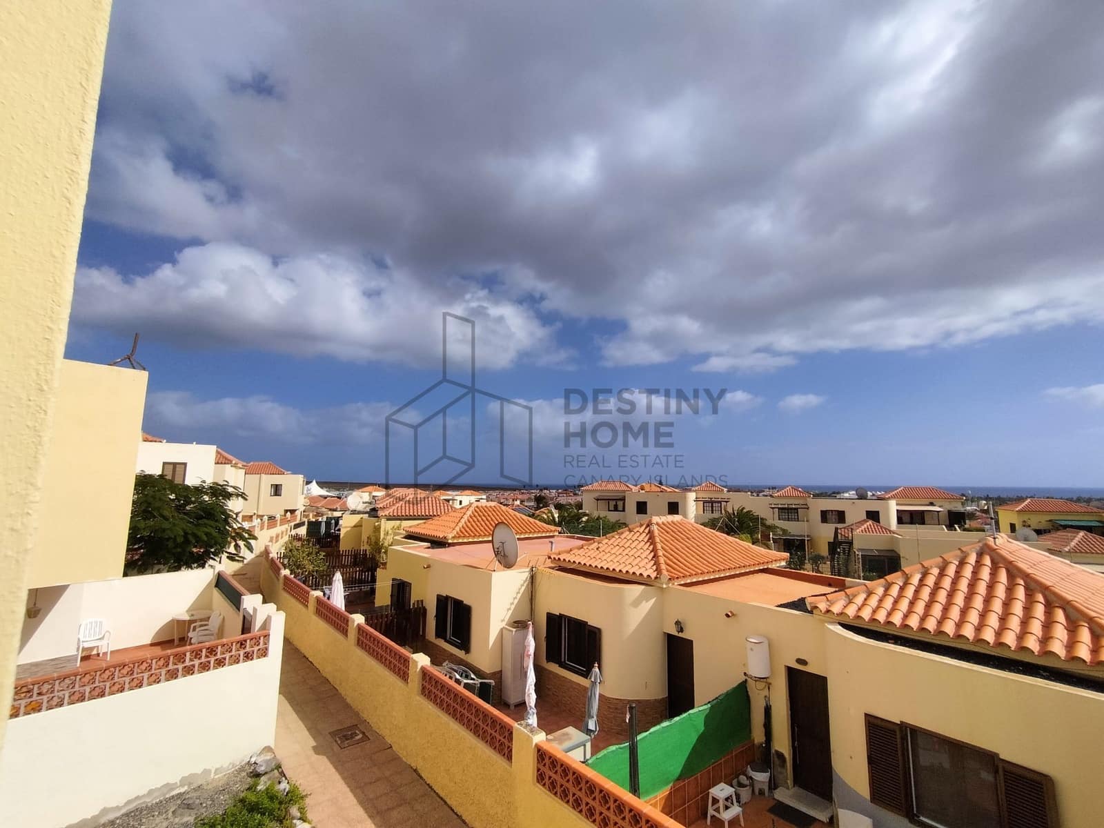 3 quarto Casa em Banda para venda em Caleta de Fuste com garagem - 257 000 € (Ref: 9264061)