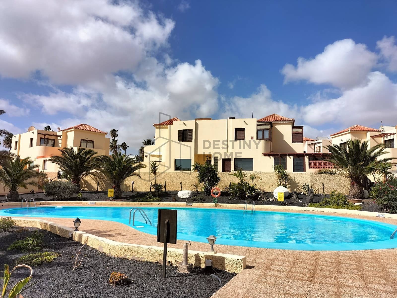 3 quarto Casa em Banda para venda em Caleta de Fuste com garagem - 257 000 € (Ref: 9264061)