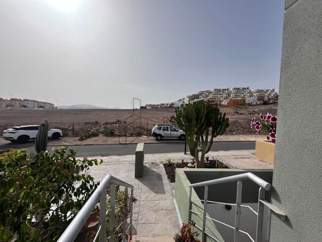 4 Zimmer Doppelhaus zu verkaufen in Caleta de Fuste, Antigua mit Pool - 285.000 € (Ref: 9269213)