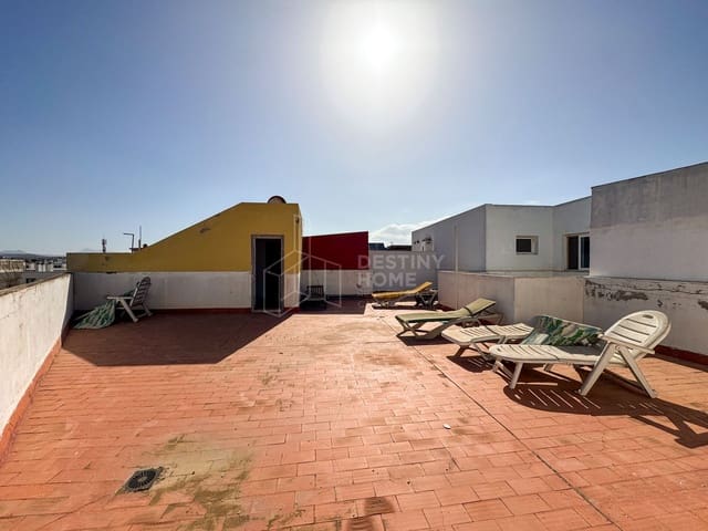 3 slaapkamer Appartement te koop in Corralejo, La Oliva met garage - € 237.000 (Ref: 9294211)