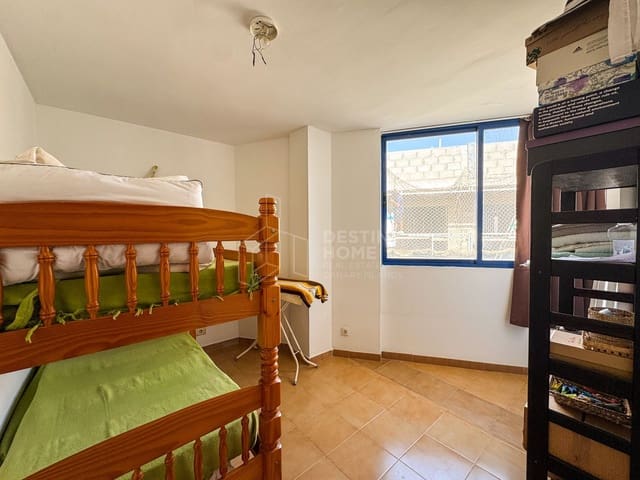 3 slaapkamer Appartement te koop in Corralejo, La Oliva met garage - € 237.000 (Ref: 9294211)