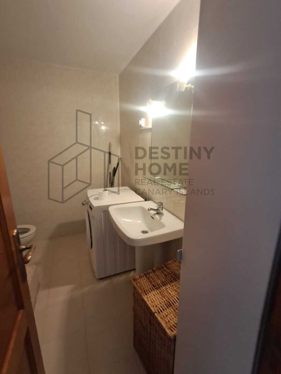 2 bedroom Flat for sale in Corralejo - € 235,000 (Ref: 9312373)