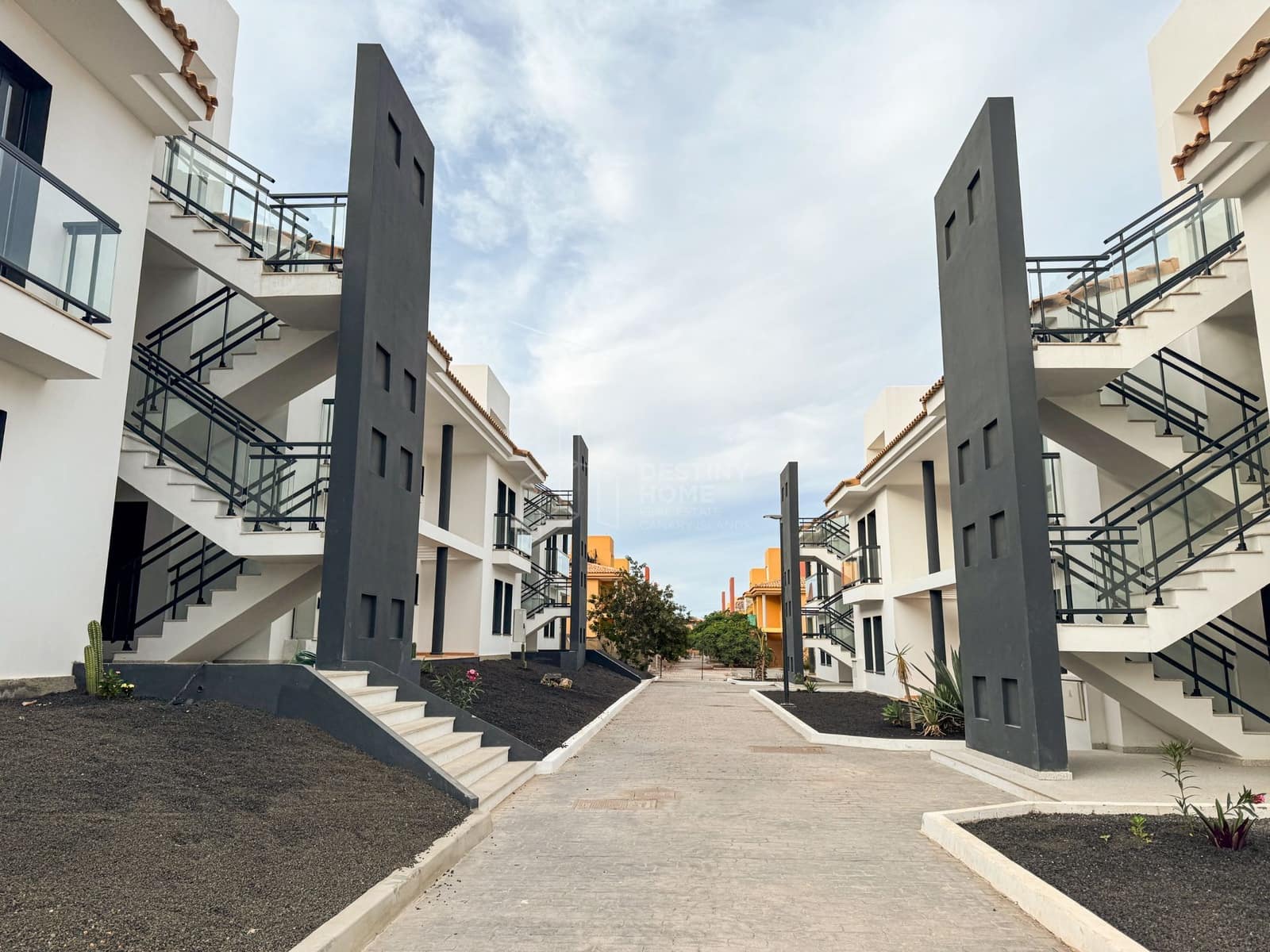 3 sypialnia Apartament na sprzedaż w Corralejo z garażem - 335 000 € (Ref: 9344403)