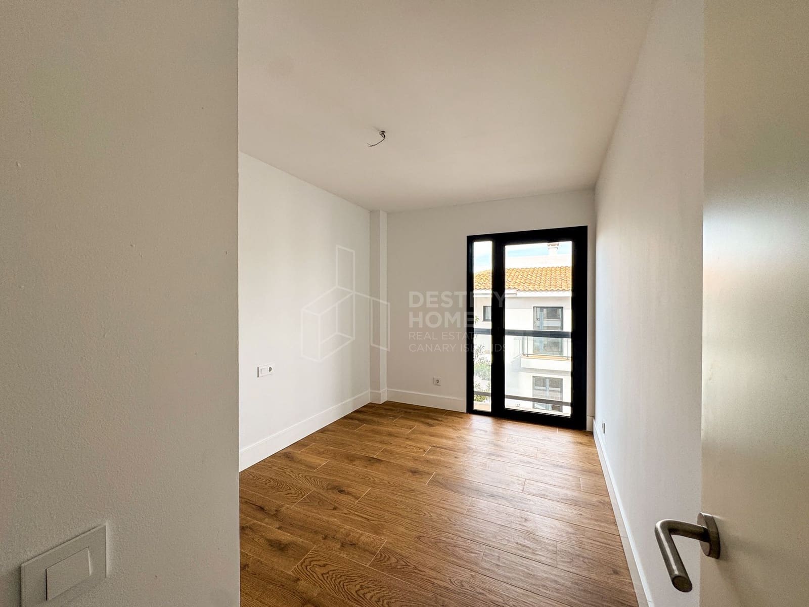 3 sypialnia Apartament na sprzedaż w Corralejo z garażem - 335 000 € (Ref: 9344403)