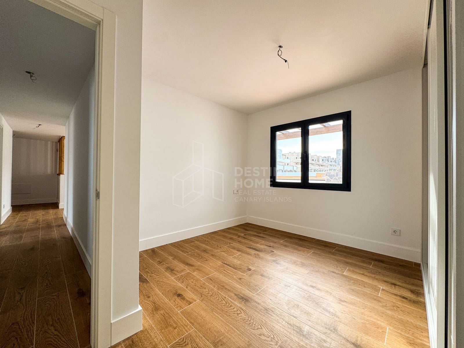 3 sypialnia Apartament na sprzedaż w Corralejo z garażem - 335 000 € (Ref: 9344403)