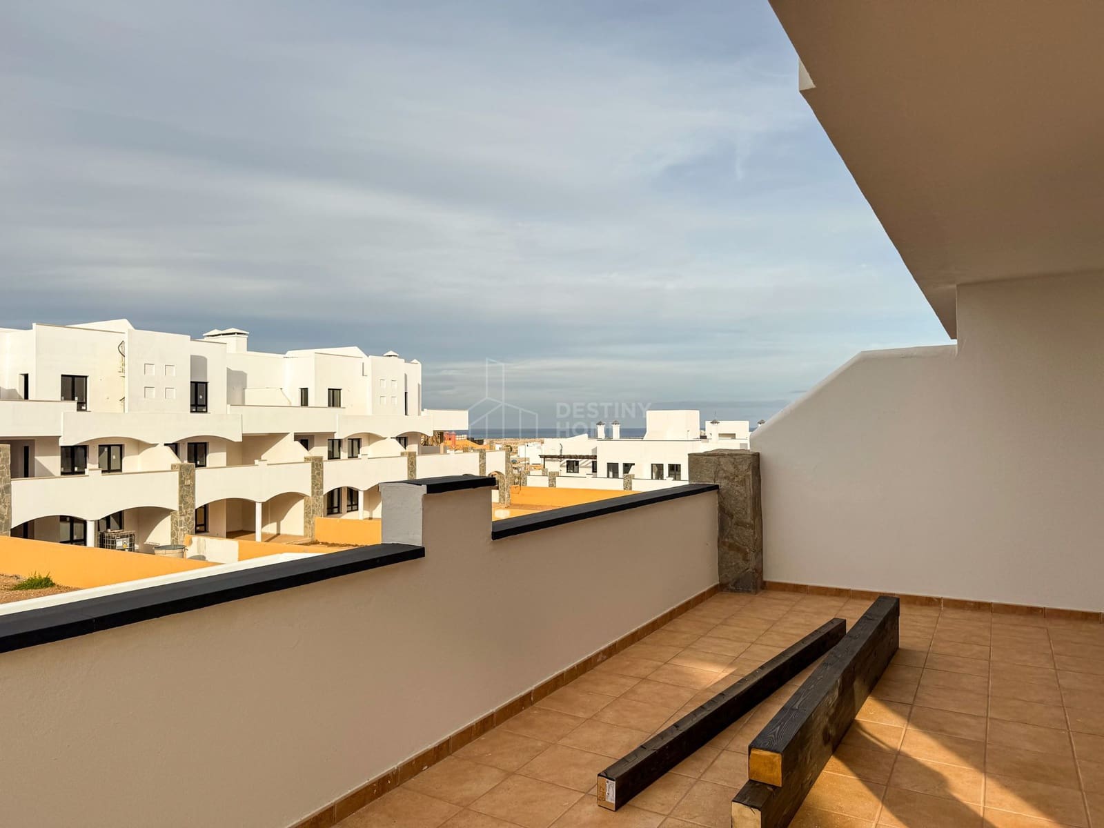 3 sypialnia Apartament na sprzedaż w Corralejo z garażem - 335 000 € (Ref: 9344403)