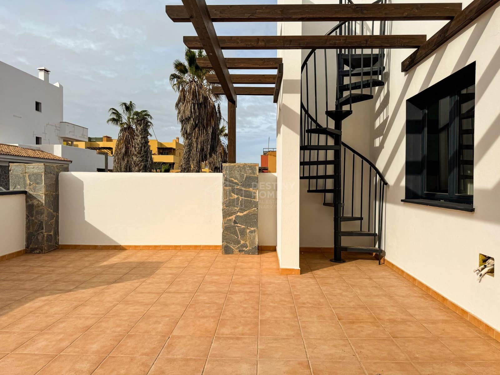 3 sypialnia Apartament na sprzedaż w Corralejo z garażem - 335 000 € (Ref: 9344403)