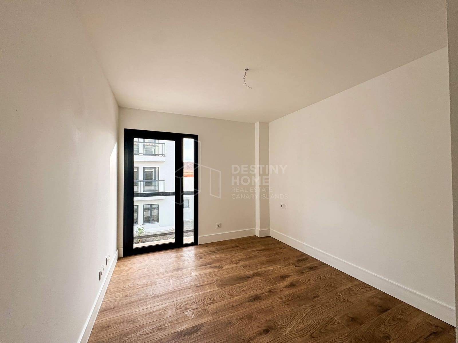 2 sypialnia Apartament na sprzedaż w Corralejo z garażem - 245 000 € (Ref: 9344404)