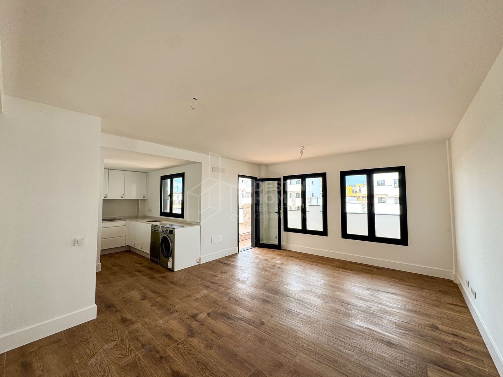 2 sypialnia Apartament na sprzedaż w Corralejo z garażem - 245 000 € (Ref: 9344404)