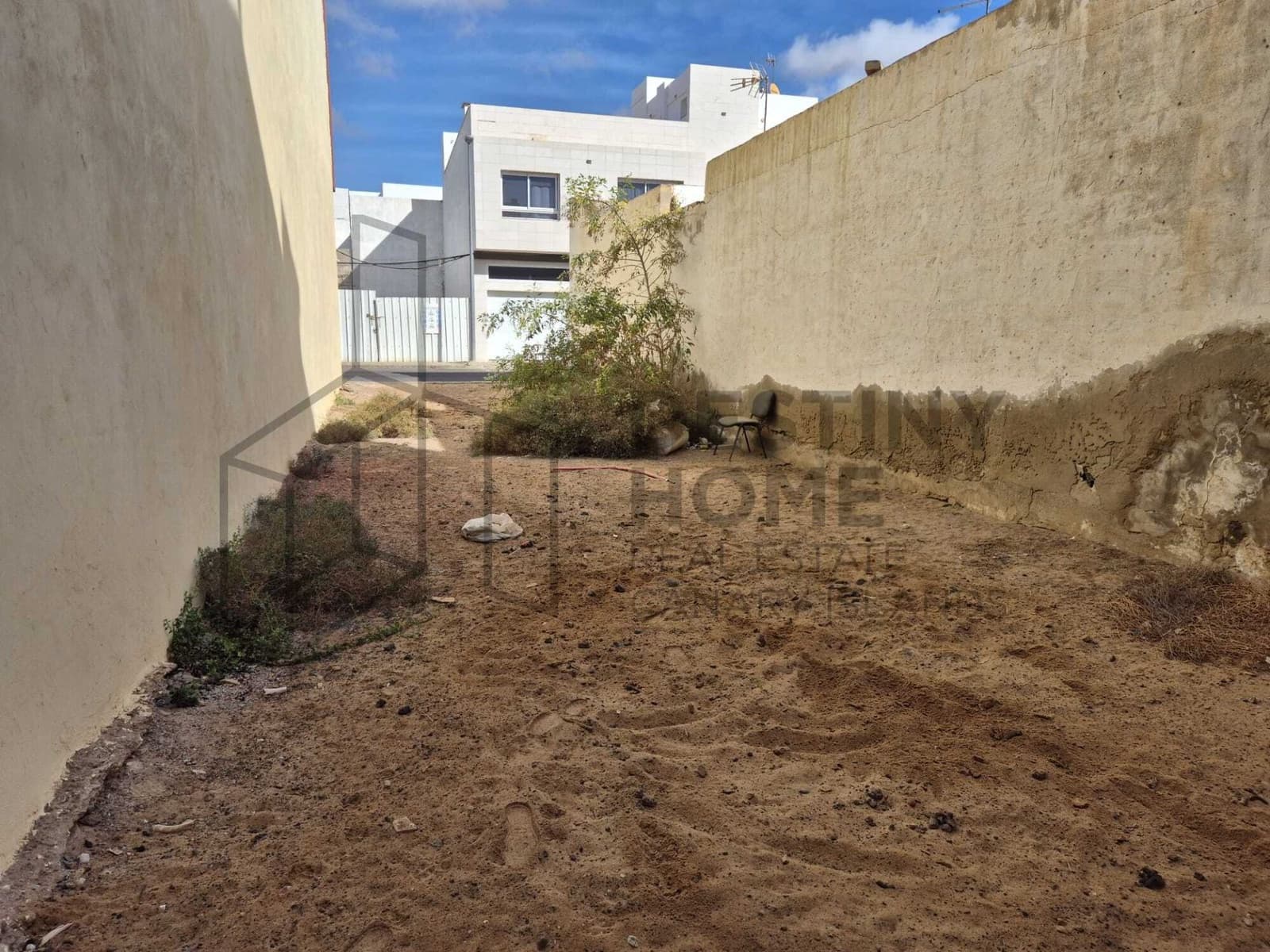 Building Plot for sale in Puerto del Rosario - € 50,000 (Ref: 9346948)