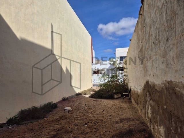 Building Plot for sale in Puerto del Rosario - € 50,000 (Ref: 9346948)