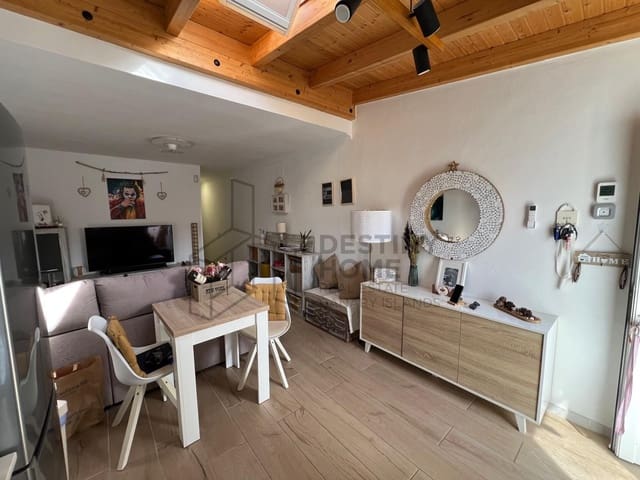 3 soverom Kjedet enebolig til salgs i Costa Calma, Pájara med garasje - € 187 000 (Ref: 9349065)