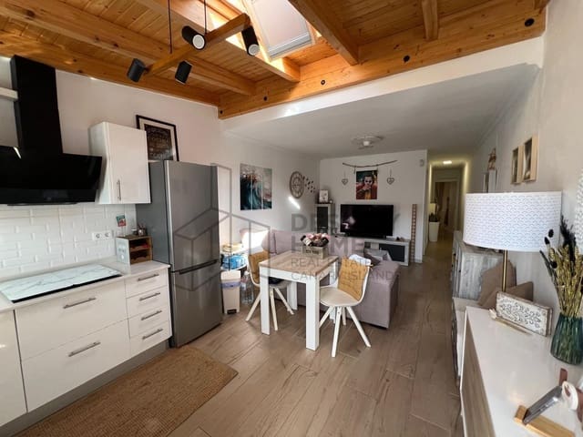 3 soverom Kjedet enebolig til salgs i Costa Calma, Pájara med garasje - € 187 000 (Ref: 9349065)