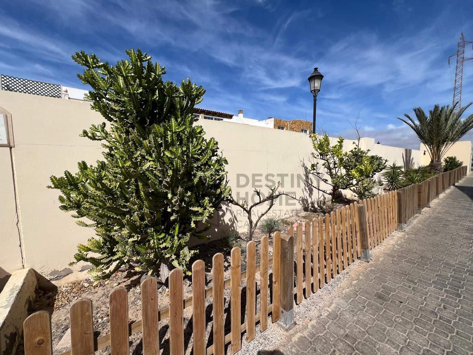 3 soverom Kjedet enebolig til salgs i Costa Calma med garasje - € 187 000 (Ref: 9349065)