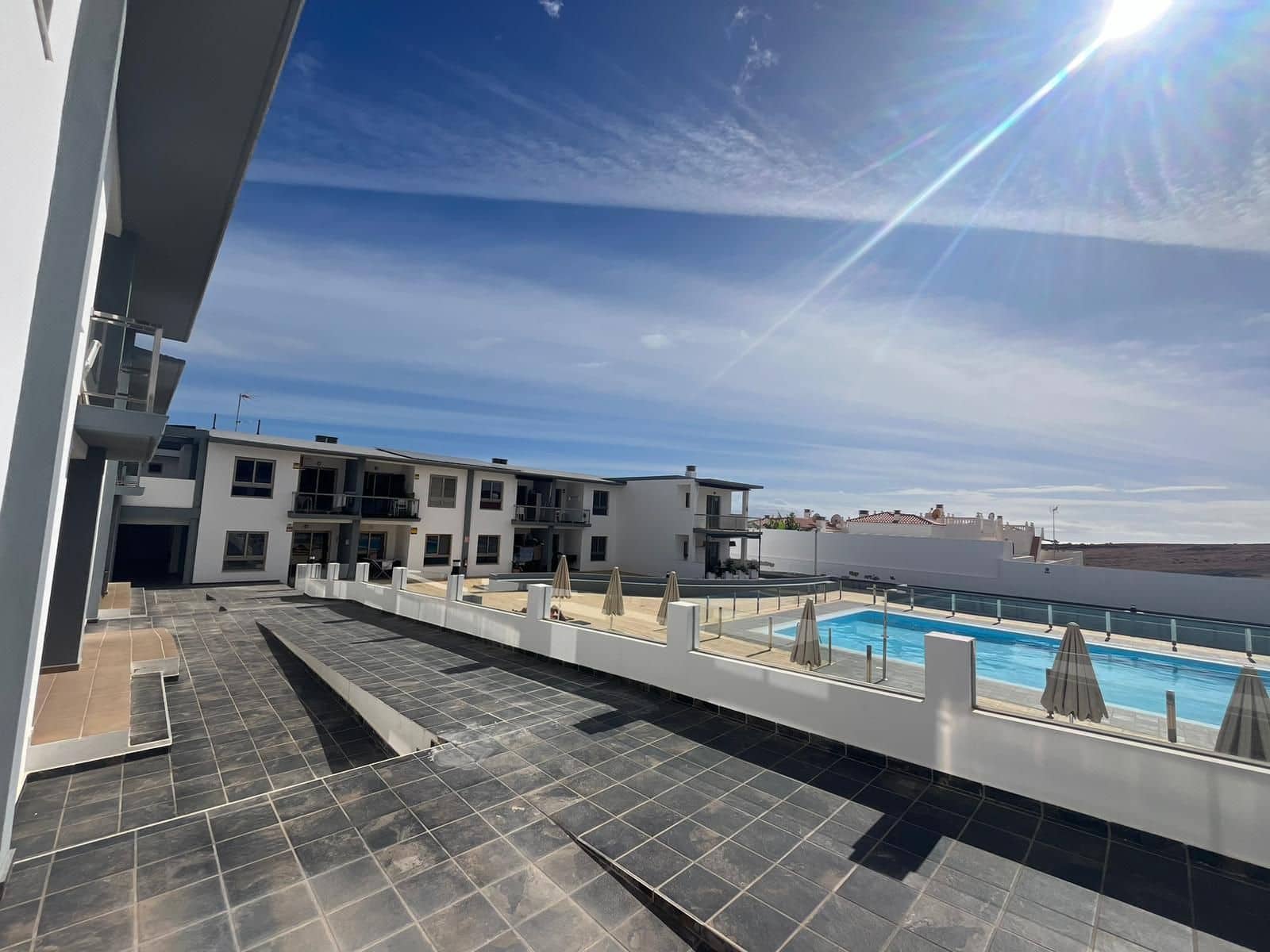 1 slaapkamer Appartement te koop in Costa de Antigua met zwembad garage - € 150.000 (Ref: 9403189)