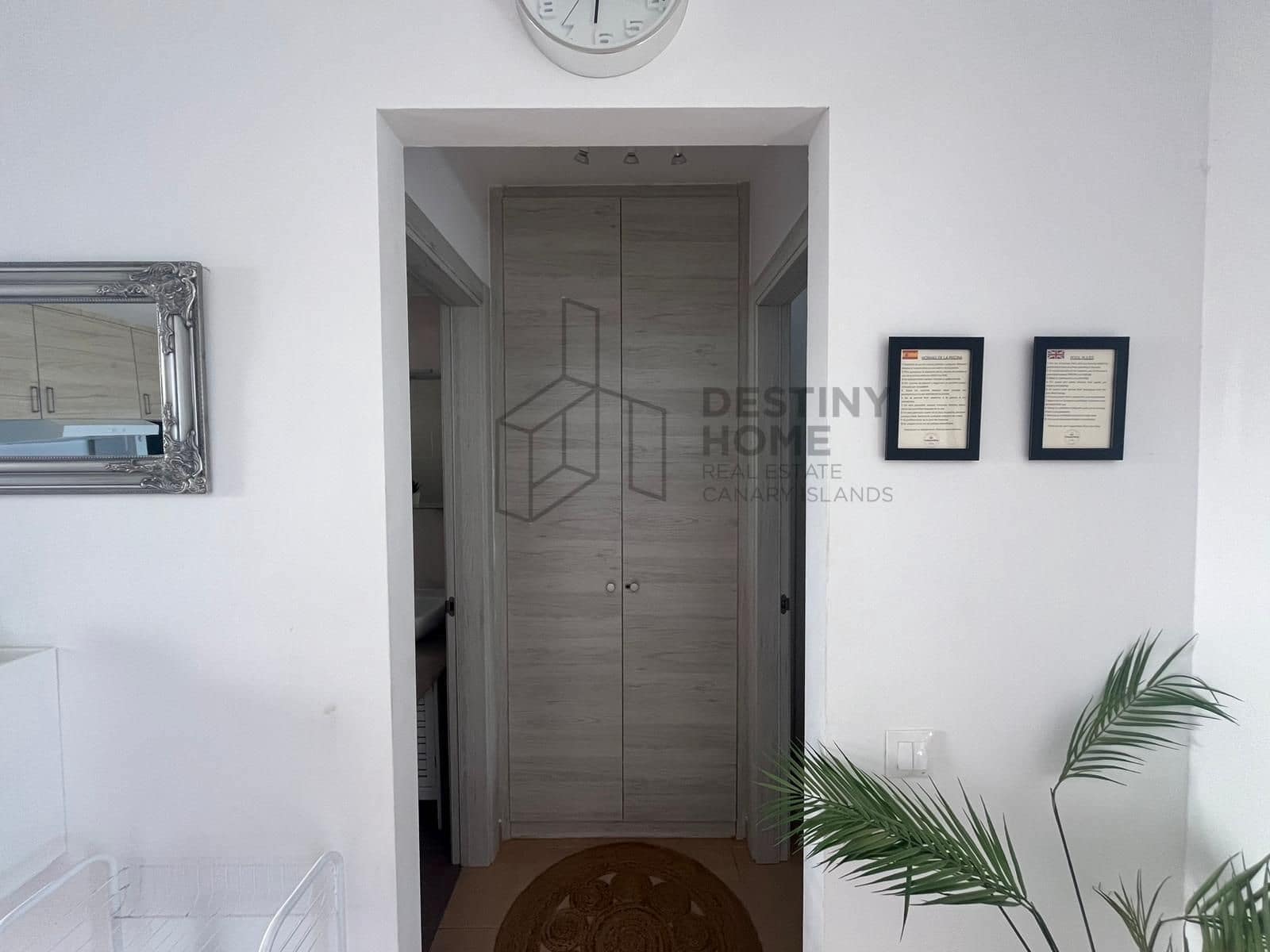 1 slaapkamer Appartement te koop in Costa de Antigua met zwembad garage - € 150.000 (Ref: 9403189)