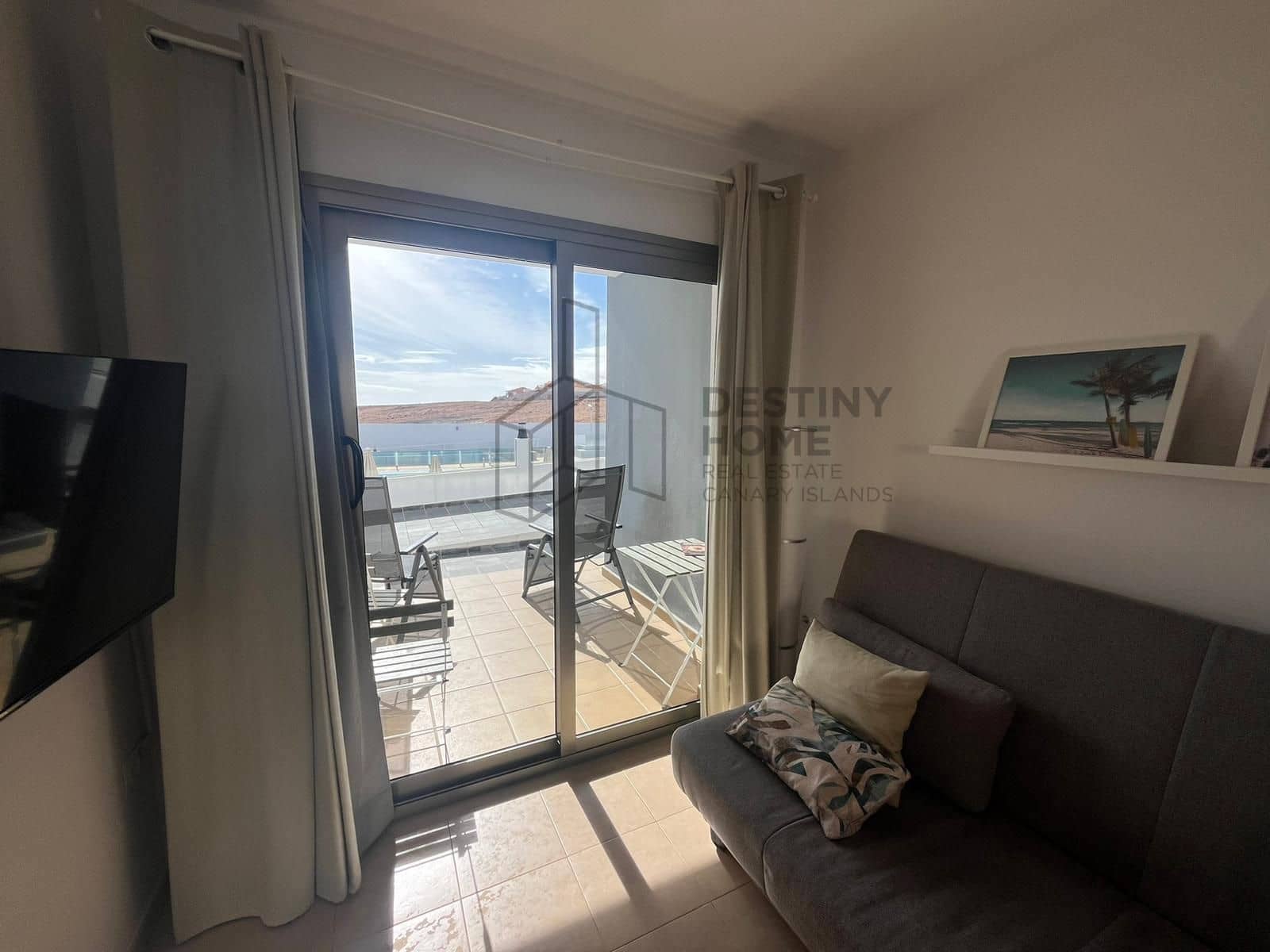 1 slaapkamer Appartement te koop in Costa de Antigua met zwembad garage - € 150.000 (Ref: 9403189)