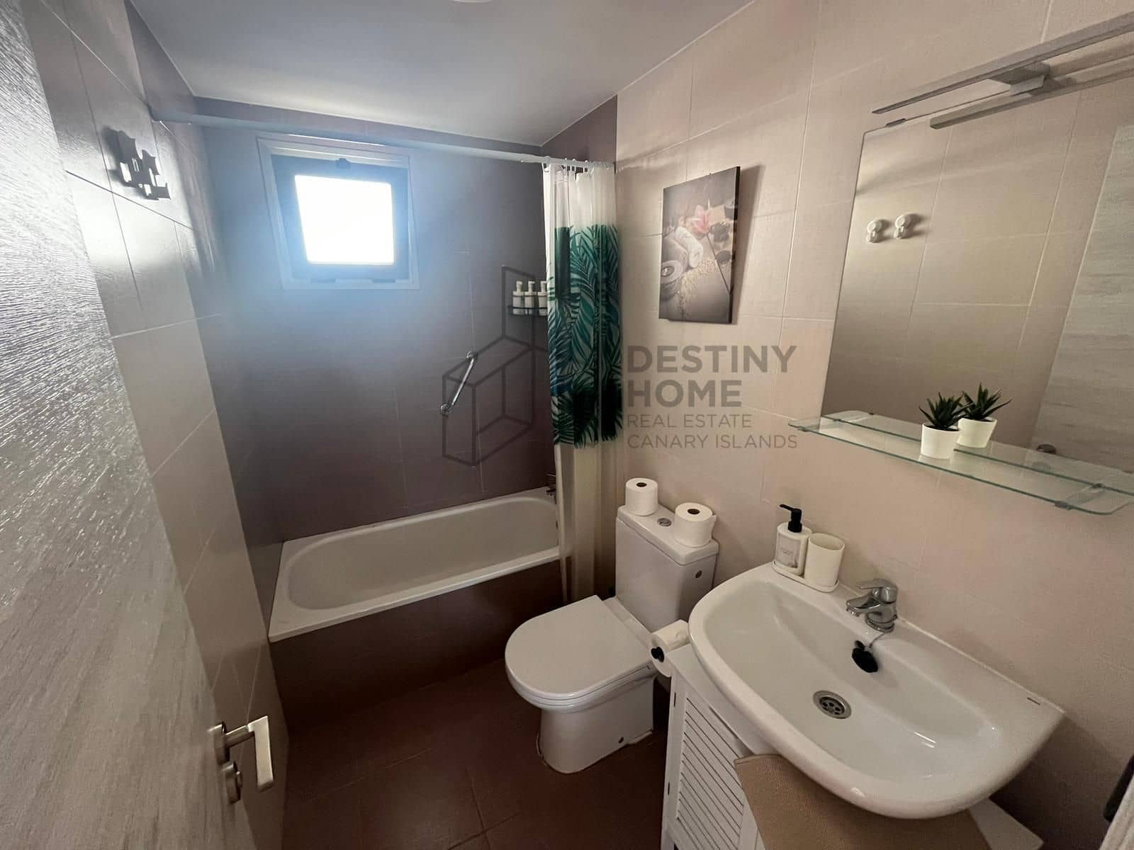 1 slaapkamer Appartement te koop in Costa de Antigua met zwembad garage - € 150.000 (Ref: 9403189)