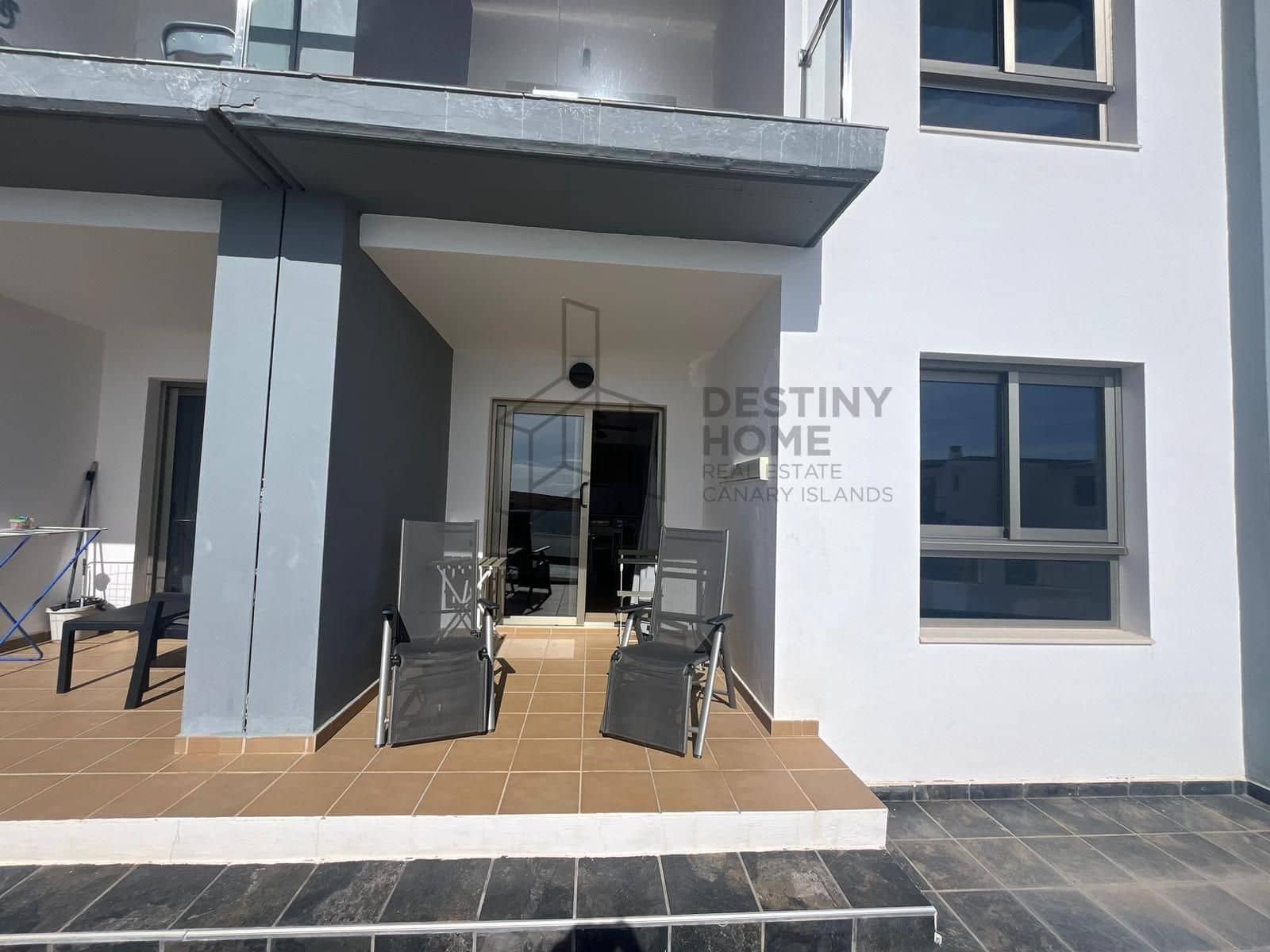 1 slaapkamer Appartement te koop in Costa de Antigua met zwembad garage - € 150.000 (Ref: 9403189)