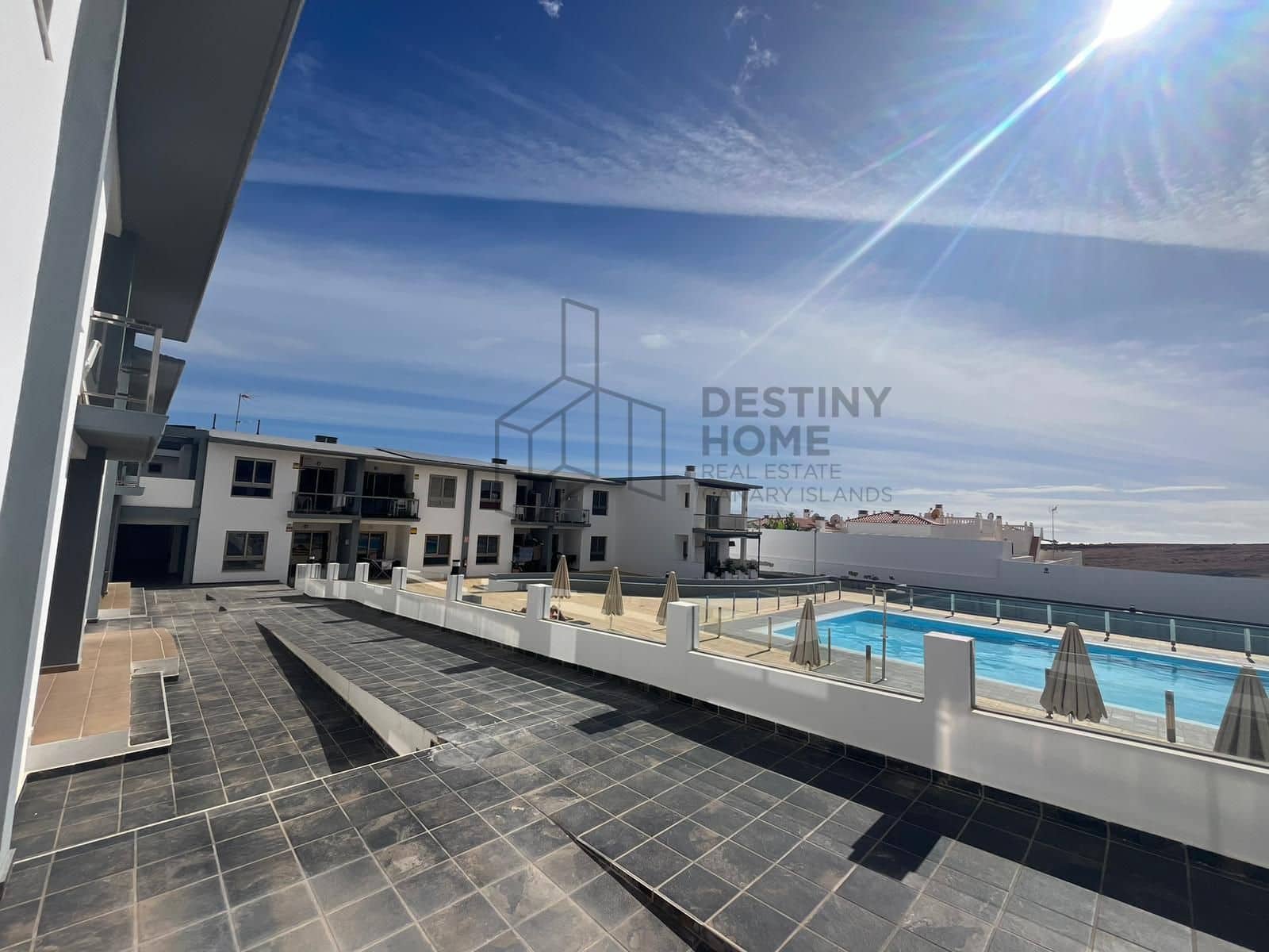 1 slaapkamer Appartement te koop in Costa de Antigua met zwembad garage - € 150.000 (Ref: 9403189)