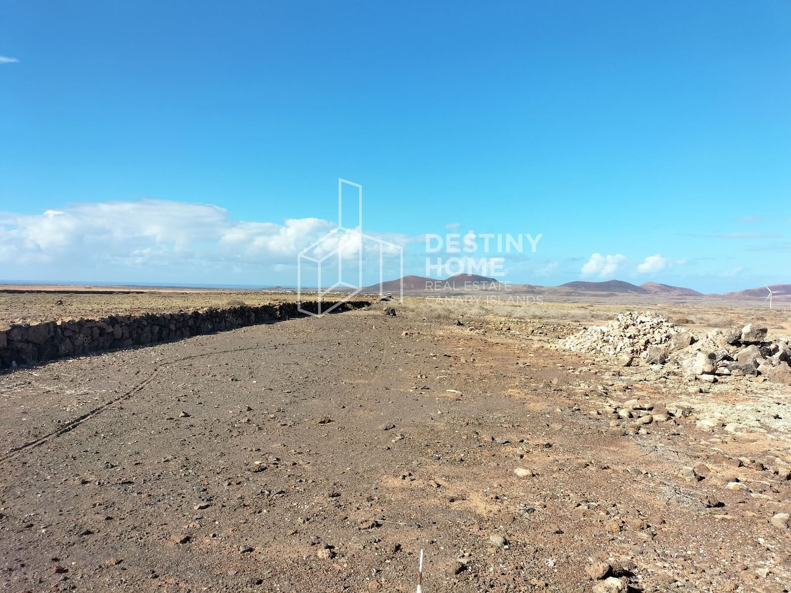 Undeveloped Land for sale in Villaverde - € 250,000 (Ref: 9406421)