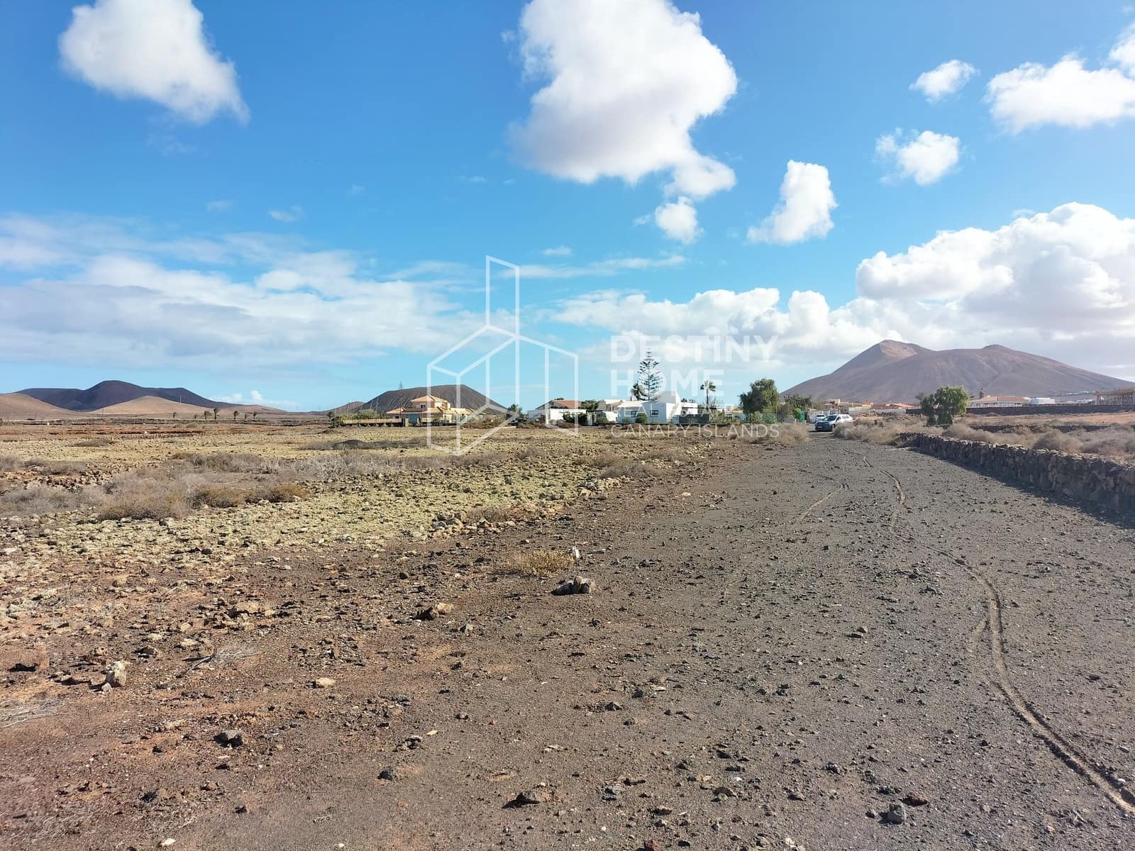 Undeveloped Land for sale in Villaverde - € 250,000 (Ref: 9406421)