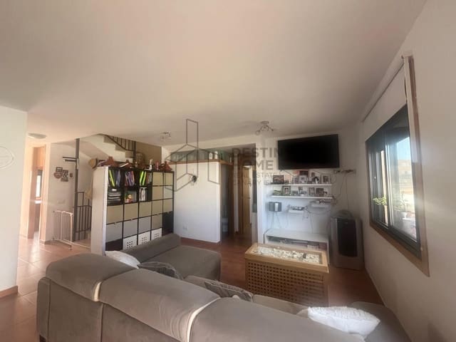 4 chambre Villa/Maison à vendre à Nuevo Horizonte, Antigua avec piscine garage - 340 000 € (Ref: 9422034)