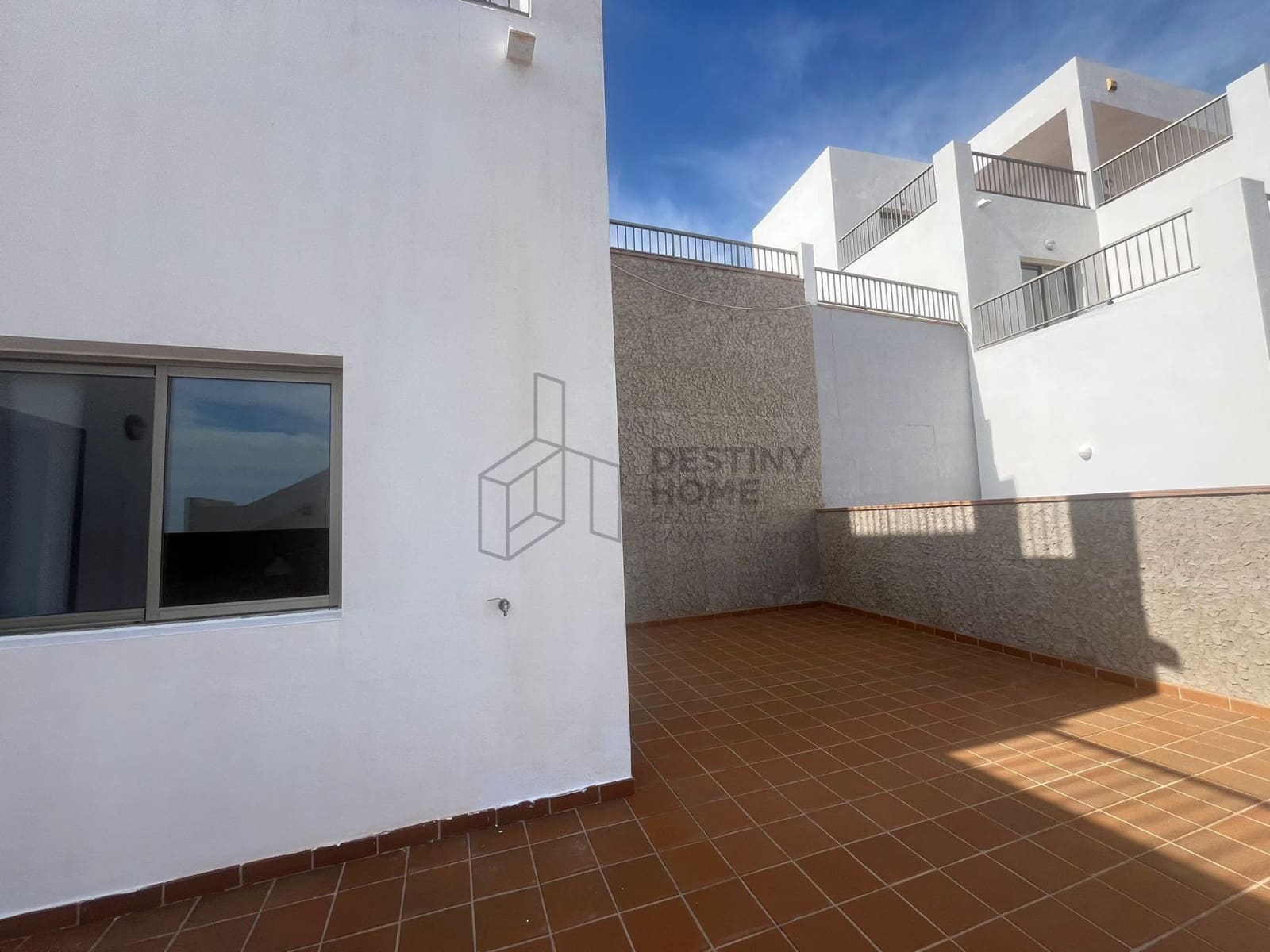 3 sovrum Villa till salu i Puerto del Rosario - 369 000 € (Ref: 9433244)