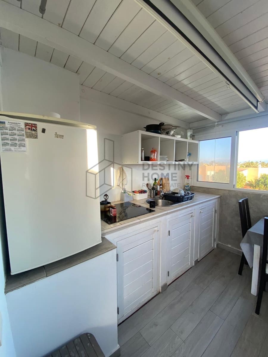 3 bedroom Apartment for sale in Corralejo with pool - € 290,000 (Ref: 9451972)