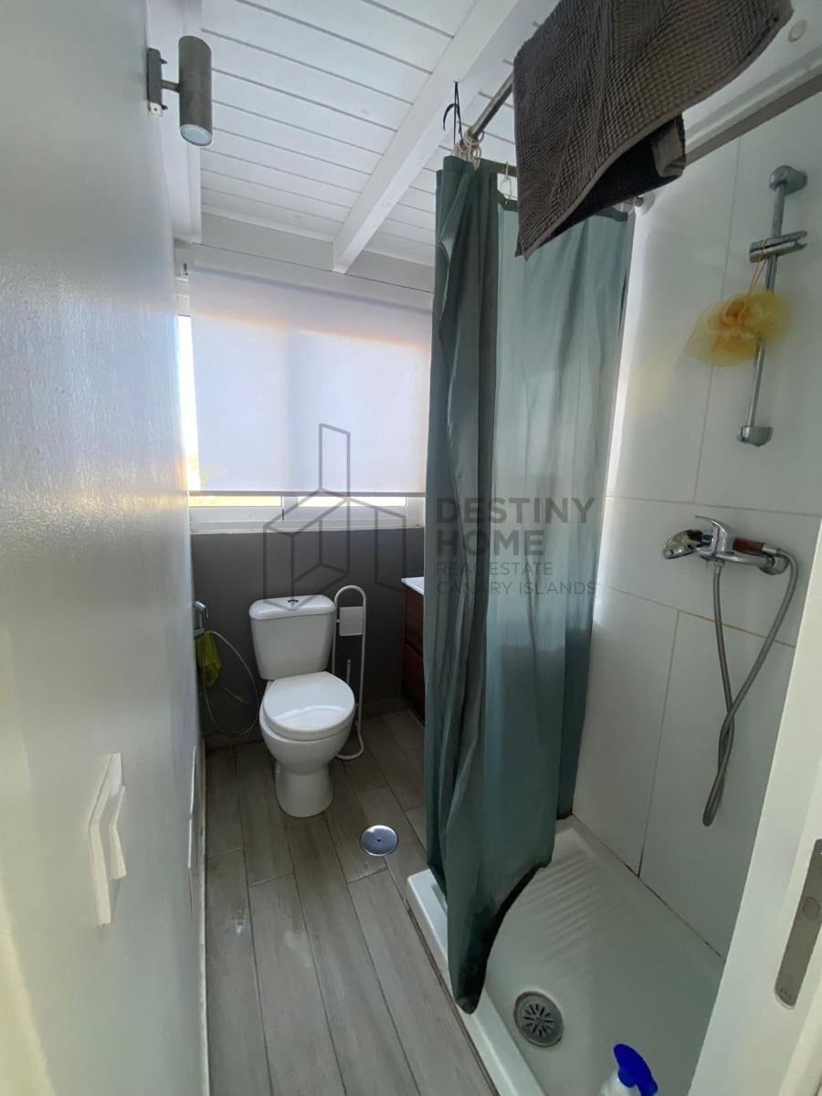 3 bedroom Apartment for sale in Corralejo with pool - € 290,000 (Ref: 9451972)