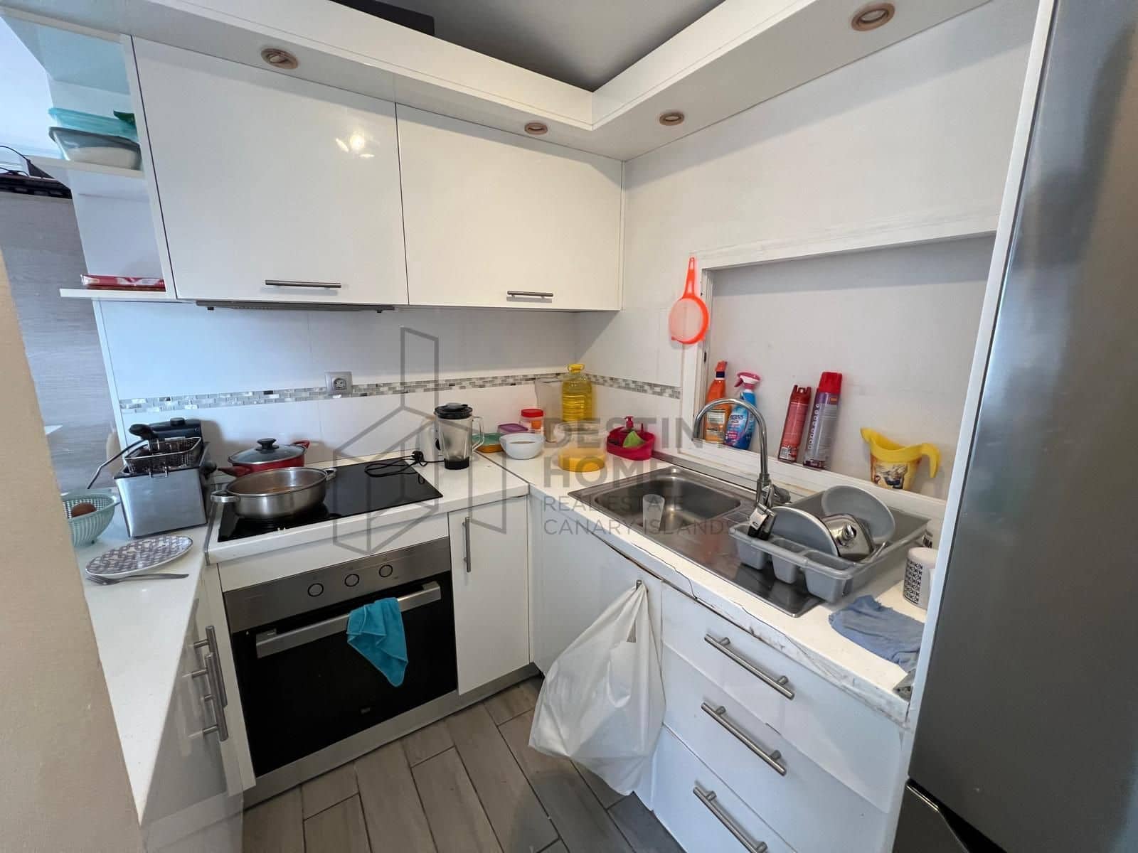 3 bedroom Apartment for sale in Corralejo with pool - € 290,000 (Ref: 9451972)