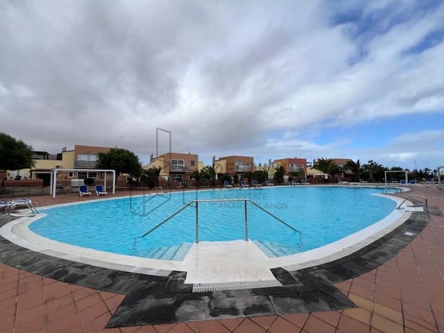 3 bedroom Apartment for sale in Corralejo, La Oliva with pool - € 290,000 (Ref: 9451972)