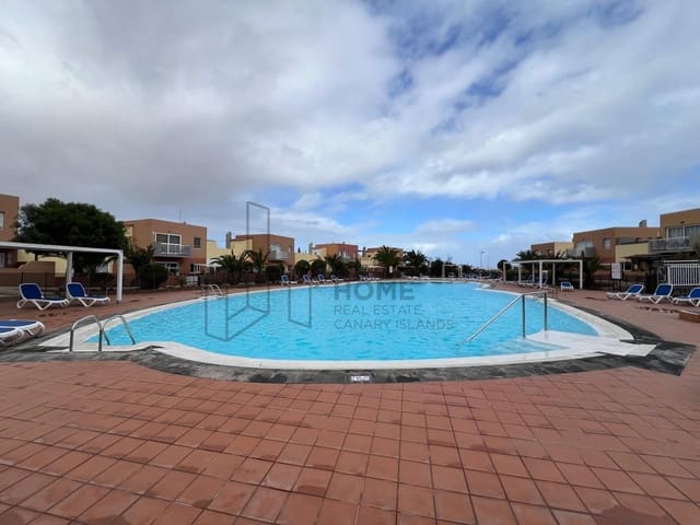 3 bedroom Apartment for sale in Corralejo, La Oliva with pool - € 290,000 (Ref: 9451972)