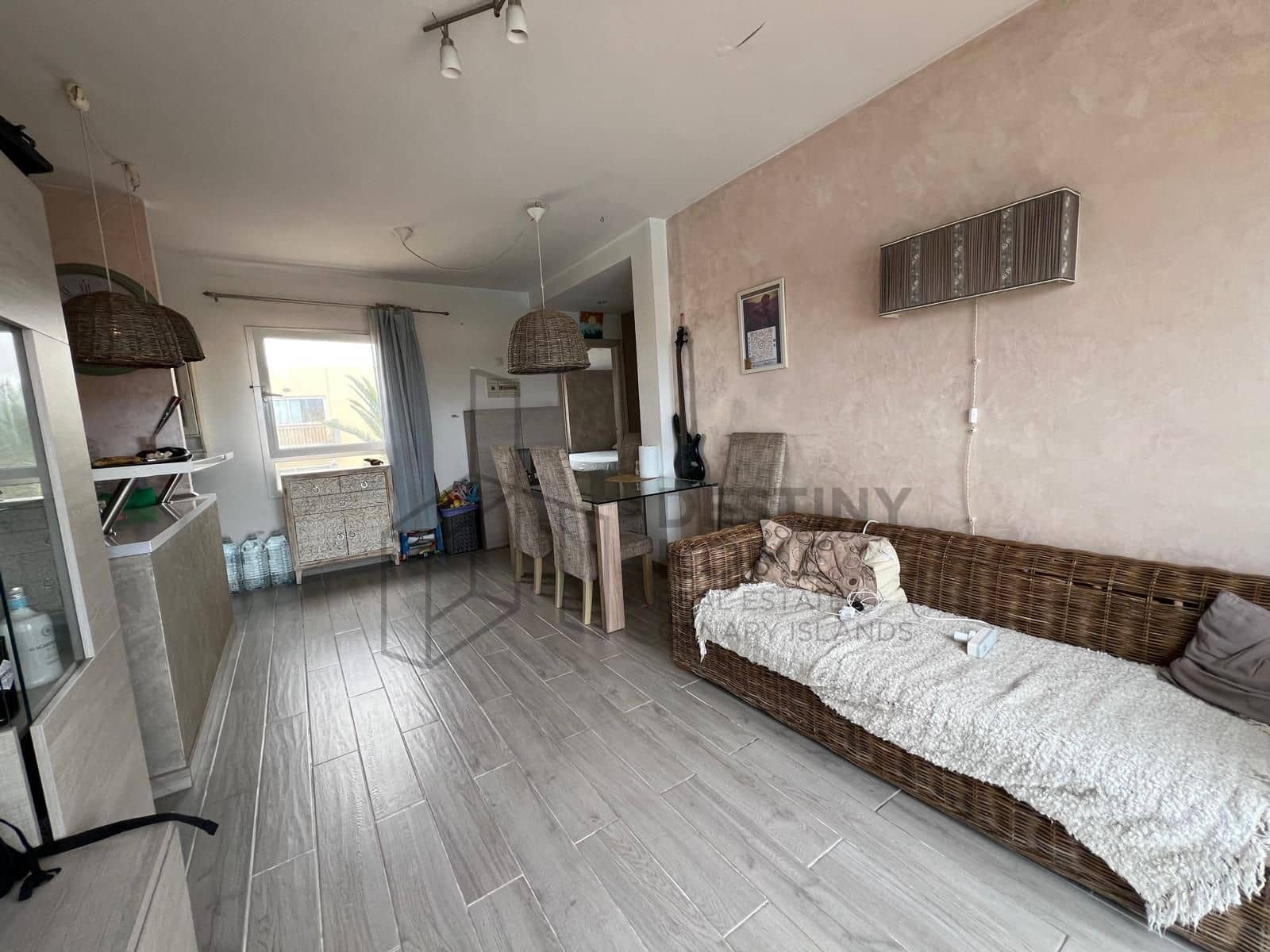 3 bedroom Apartment for sale in Corralejo with pool - € 290,000 (Ref: 9451972)