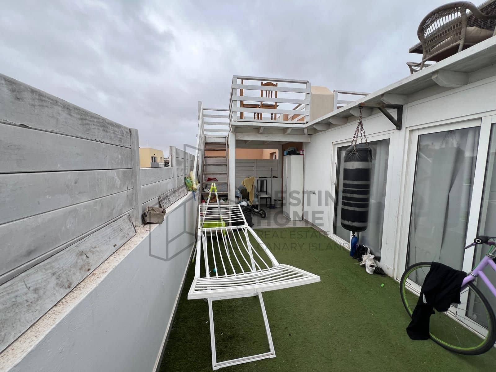 3 bedroom Apartment for sale in Corralejo with pool - € 290,000 (Ref: 9451972)