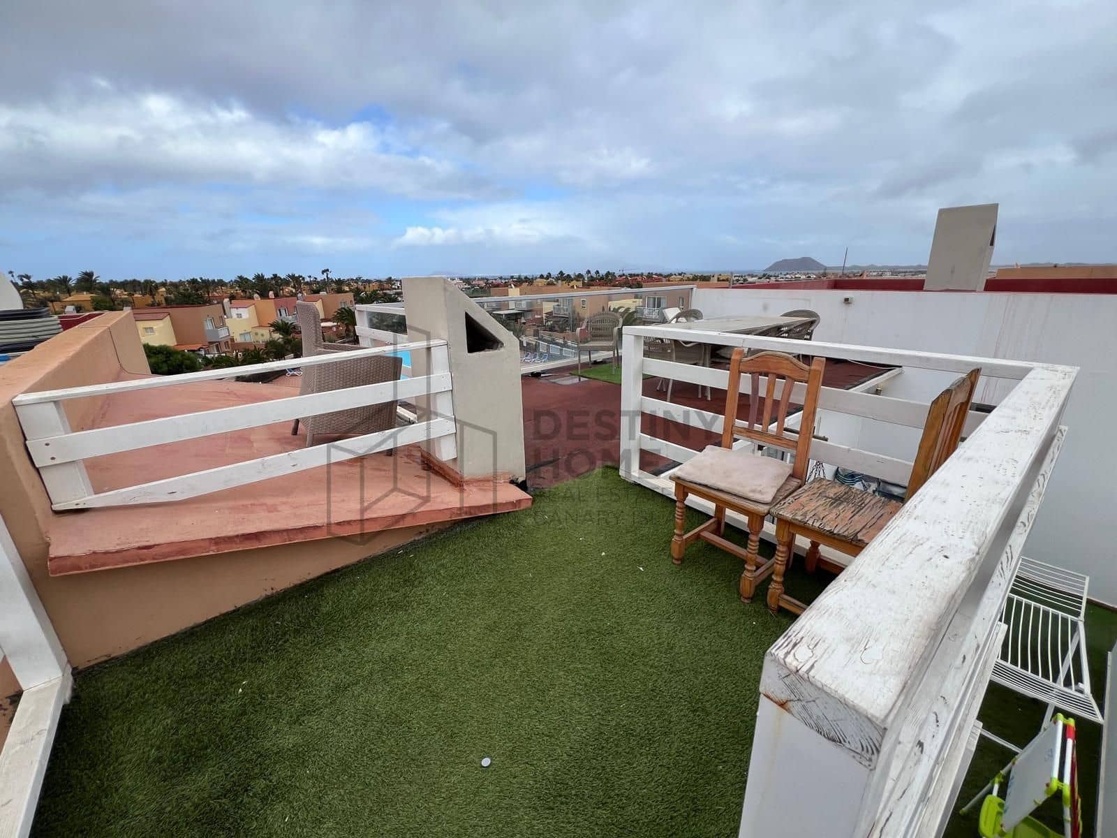 3 bedroom Apartment for sale in Corralejo with pool - € 290,000 (Ref: 9451972)